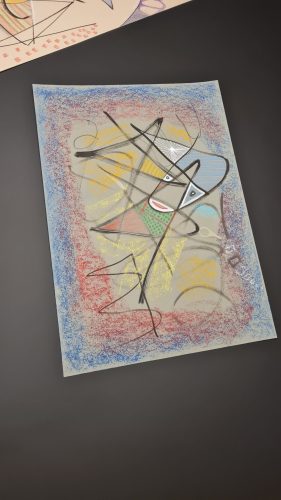Présentation de l'œuvre de Serge, artiste d'un jour, multi couleurs